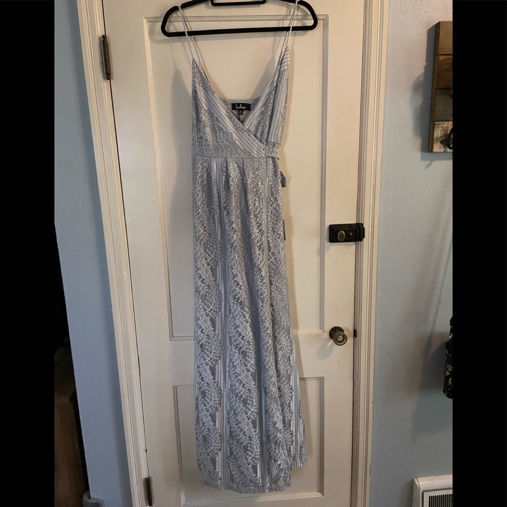 NWT Lulu’s Lovely in Lace Wrap Dress
